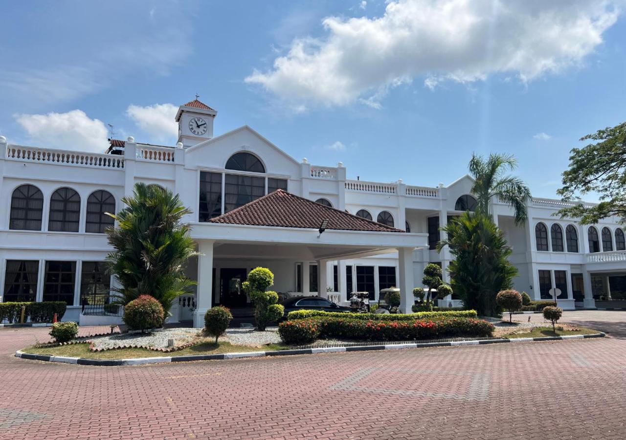 Tanjung Puteri Golf And Resort Malaysia Pasir Gudang Exterior foto