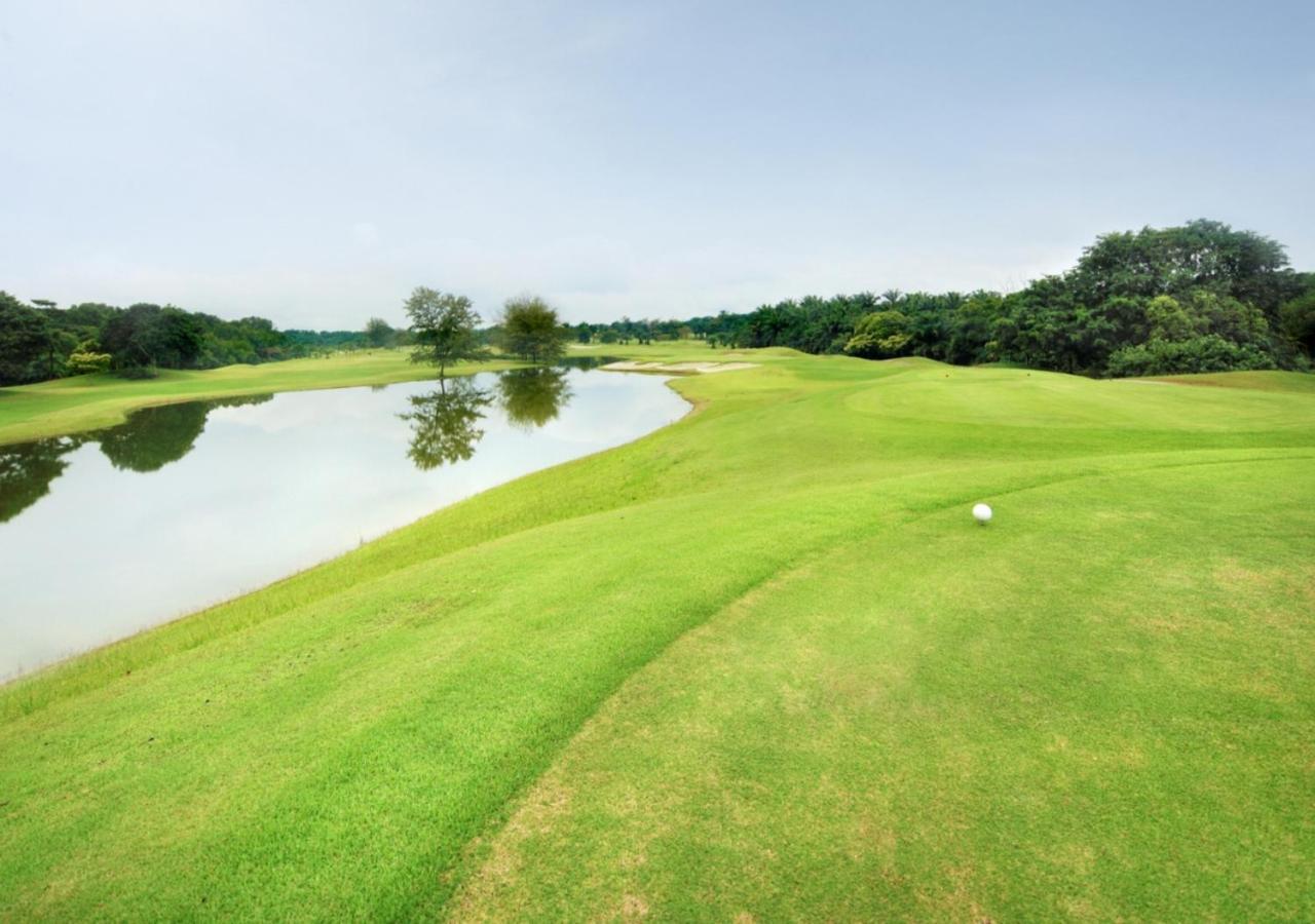 Tanjung Puteri Golf And Resort Malaysia Pasir Gudang Exterior foto