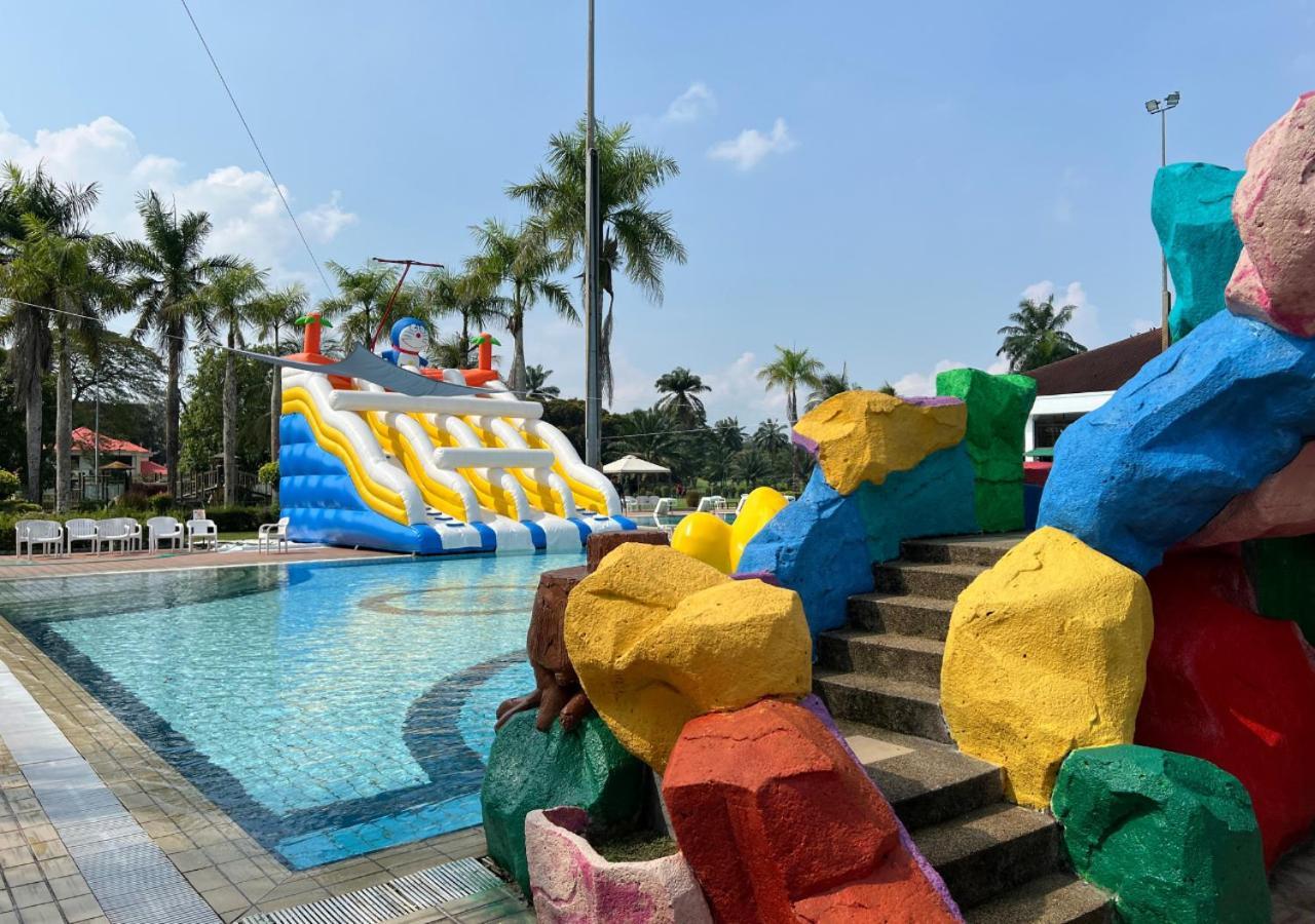 Tanjung Puteri Golf And Resort Malaysia Pasir Gudang Exterior foto