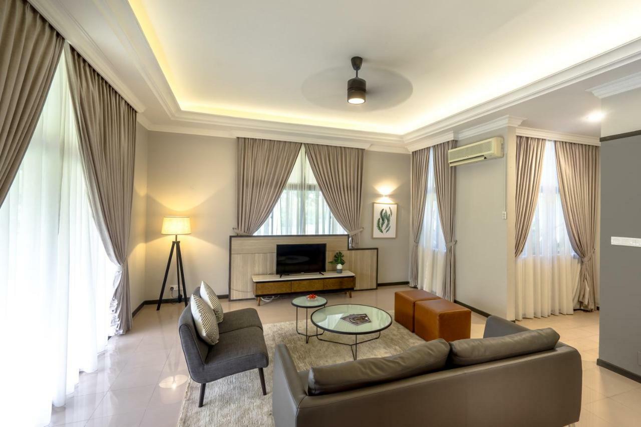 Tanjung Puteri Golf And Resort Malaysia Pasir Gudang Exterior foto